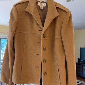 Camel jacket size 10p